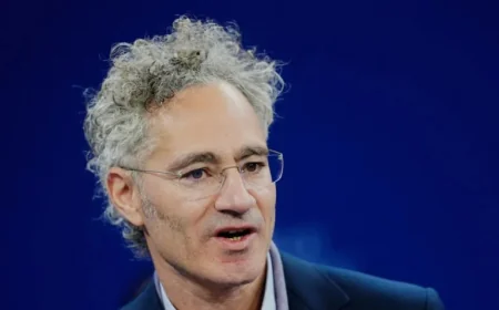 Tech Giant Calls for Universal National Service in US Draft Update