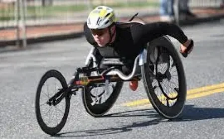 Boston Marathon Tracker: 3 live-update signals that matter more than the race clock