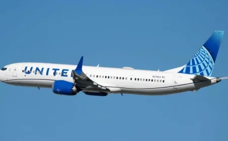 United Airlines Pilots Report Bomb Threat Due to Unidentified Beeping