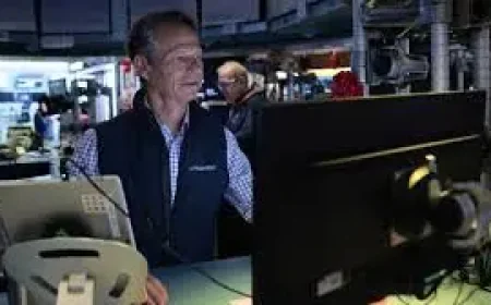 Stock Markets Spooked by Hormuz “Chaos” as Friday’s Relief Evaporates