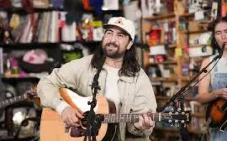 Noah Kahan Tiny Desk Concert exposes the quiet power of a debut built on sadness and gratitude