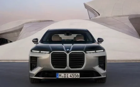 BMW Upgrades Flagship 7 Series with ‘Neue Klasse’ Enhancements