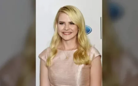 Elizabeth Smart Stuns as Bodybuilder in Astonishing Photos