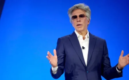 ServiceNow CEO Labels AI Software Threats as Mere ‘Parlor Tricks’