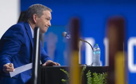 Mitch Barnhart Resigns from UK Role Following Criticism