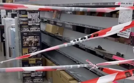 Jb Hi-fi Faces Physical Media Questions After Store Aisle Is ‘Utterly Gutted’