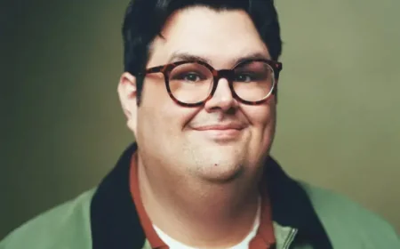 Caleb Hearon on Working With Anne Hathaway and the Quiet Power Behind ‘Devil Wears Prada 2’