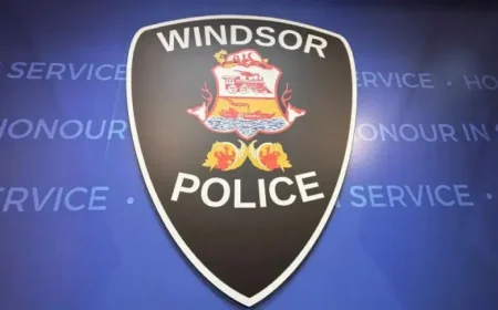 Ottawa Distraction Thefts Rise: What Police Are Seeing Behind the Gift Offer