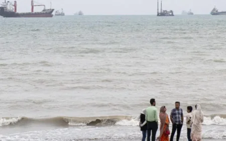 Oil Analyst Predicts Continued Disaster Even if Hormuz Strait Opens