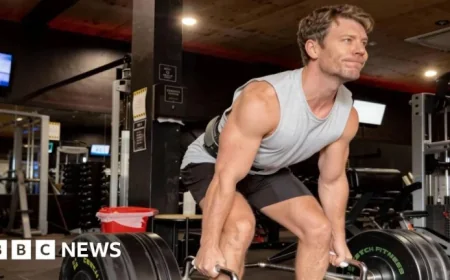 Meet the Pioneers Behind the Anti-Looksmaxxing Movement Online