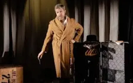 Zeb Soanes and 3 striking truths behind Two Halves of Guinness at the Park Theatre