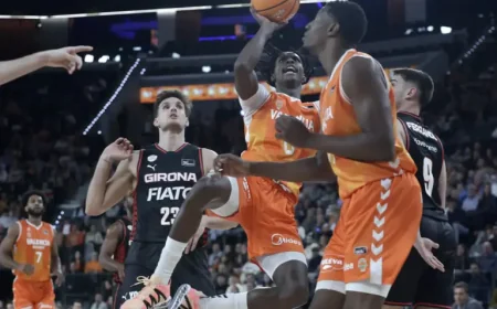 Valencia Vs Girona: a tense Mestalla meeting with little room for error