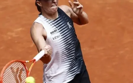 Iga Swiatek Madrid Open Retirement Sends Ann Li Into Round of 16