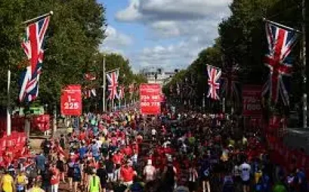 Kipchoge guide for first marathon runners: what to pack, what to skip