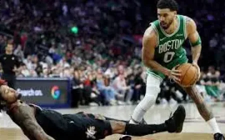 Aaron Holiday ejected from Game 4 as the matchup shifts