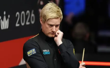 Neil Robertson John Higgins Match Stopped by a Wobbly Chair in a Crucible First