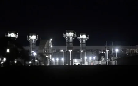Texas: Data Centers and Home Builders Vie for Electricians