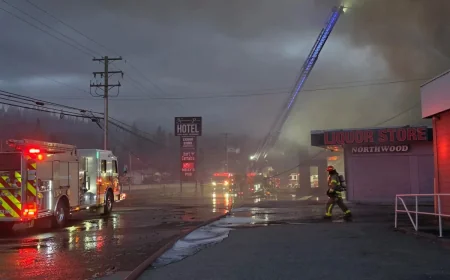 Prince George Fire Rescue finds flames at Nelly's Pub plaza