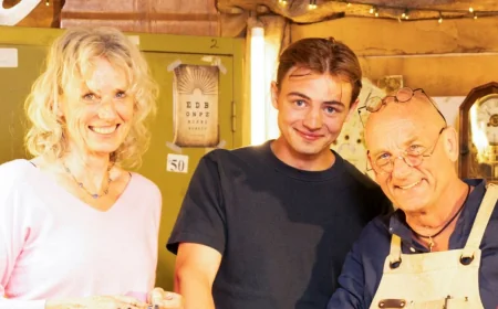 Steve, Suzie and Fred Fletcher join Fred Fletcher Repair Shop first time