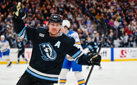 Lawson Crouse Returns After 2020 Playoff Wait