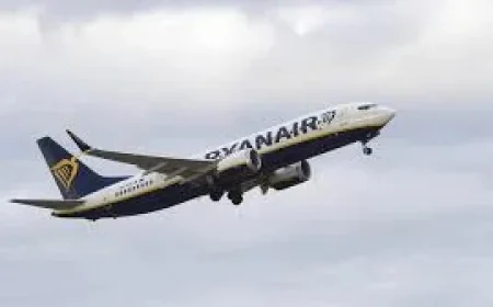 UK Refineries Boost Jet Fuel Supply as Airline Flights Canceled Fuel Fears Grow