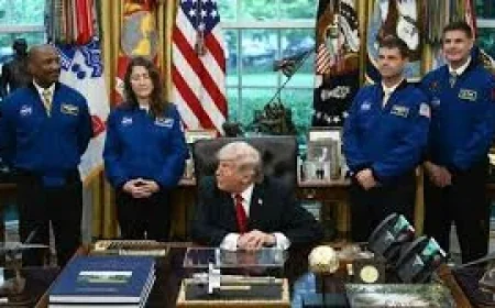 Trump Hosts Artemis 2 Crew in Oval Office After Record Flight