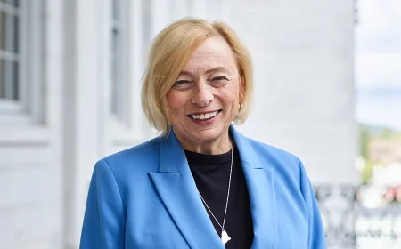 Janet Mills Heads Into First Senate Debate as Underdog