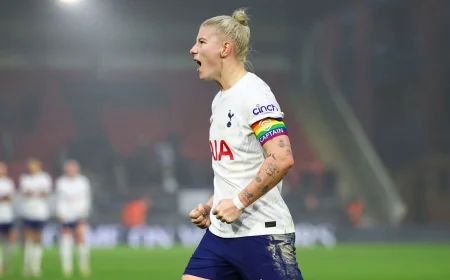 Bethany England to Leave Tottenham After 32 League Goals