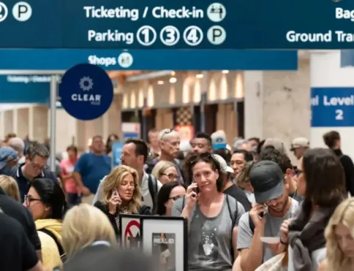 Travelers Stranded Miami Airport: 265 Delays and 9 Cancellations Disrupt Spring Travel
