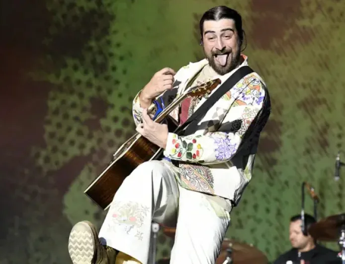 Noah Kahan’s Global Push Exposes the Real Shape of ‘The Great Divide Tour’