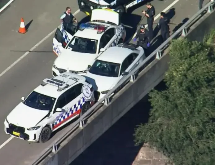 Car Chase: Possible link to stolen cables at shopping centre