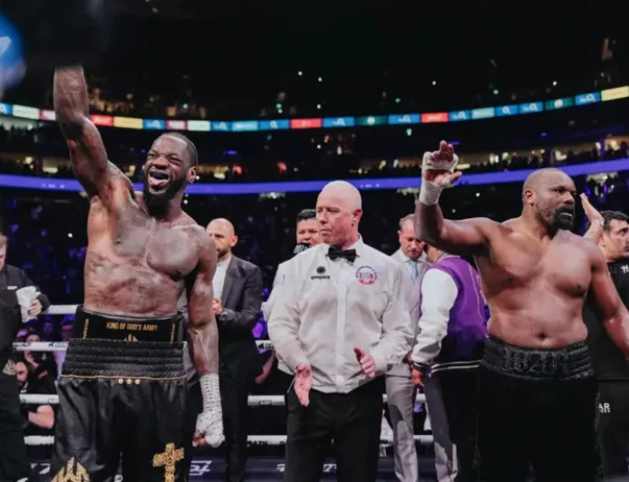 Mark Bates Referee: 3 incidents, no punishment after Wilder-Chisora chaos