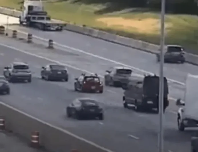 Interstate 71 Shut Down In Both Directions Due To Fatal Crash Leaves Drivers Facing a Sudden Stop