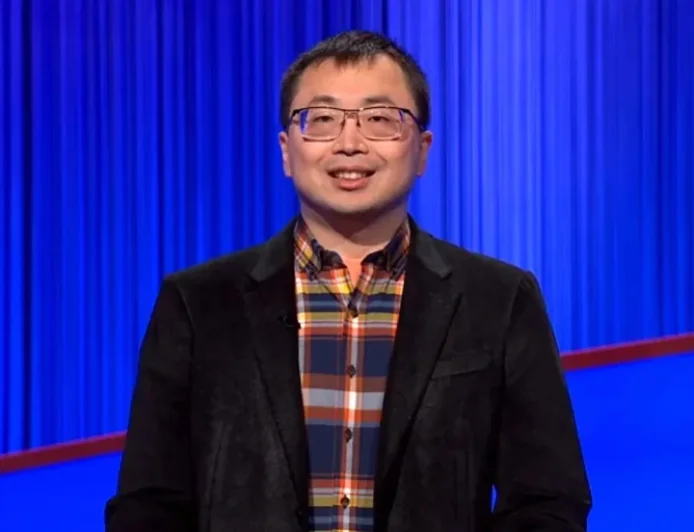 “Jeopardy! Champion’s 25-Day Winning Streak Surpasses $700K in Earnings”