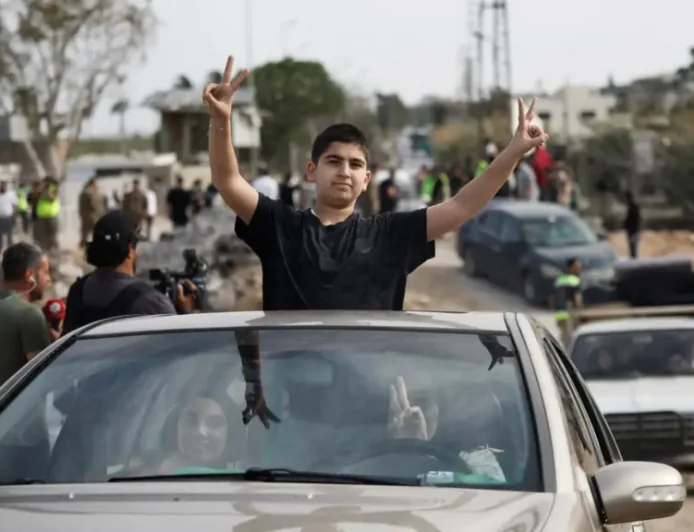 Trump Netanyahu and the Fragile Lebanese Return