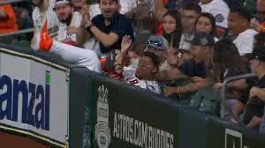 Cam Smith is leading a key stat—yet an umpire mistake still put him on base