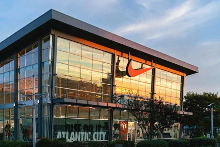 Nike Shares Drop 9% Following Soft Guidance in Earnings Call (NYSE:NKE)