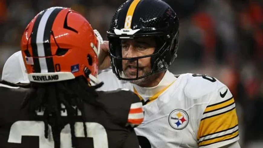 Steelers’ McCarthy Accidentally Reveals Aaron Rodgers’ Key Decision