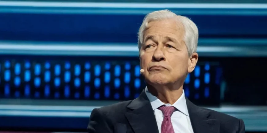 Jamie Dimon: AI to Slash Workweek, Tackle Cancer