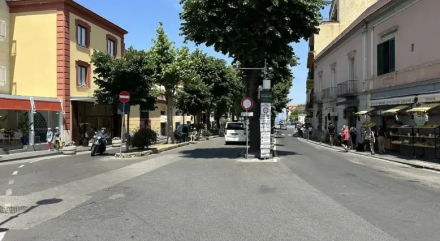 Sorrento: 4 Electronic Varchi Activate Downtown Ztl — Extended Evening Controls Until October