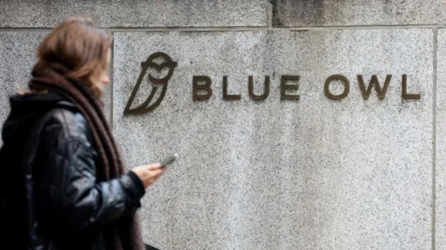 Investors Flee Blue Owl Funds Amid Growing Private Credit Concerns