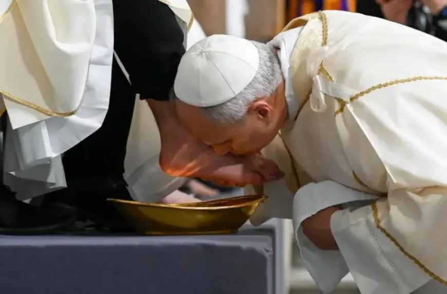 Pope Leo Returns to Tradition: 5 Revelations from a Holy Thursday That Demanded Moral Reckoning