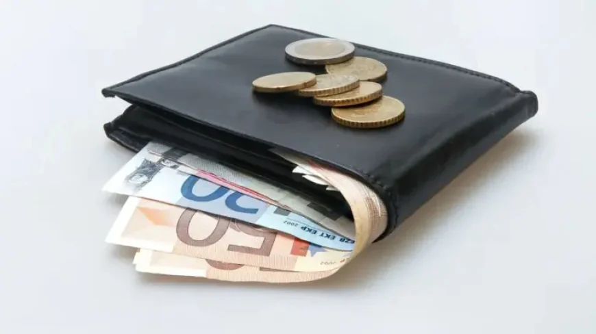 Bank Holiday Social Welfare Payments: April shifts that touch wallets and household bills