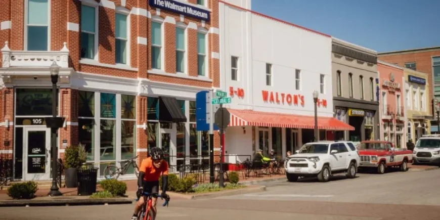 Backlash Grows Against Walmart Heirs Reshaping Retailer’s Hometown