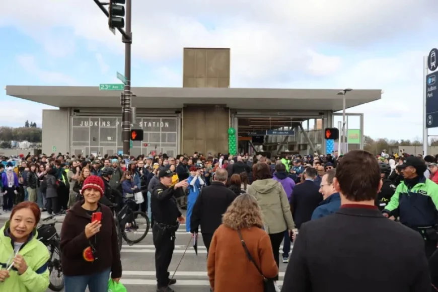 Crosslake Connection Line Launches with Over 200,000 Riders on Opening Day