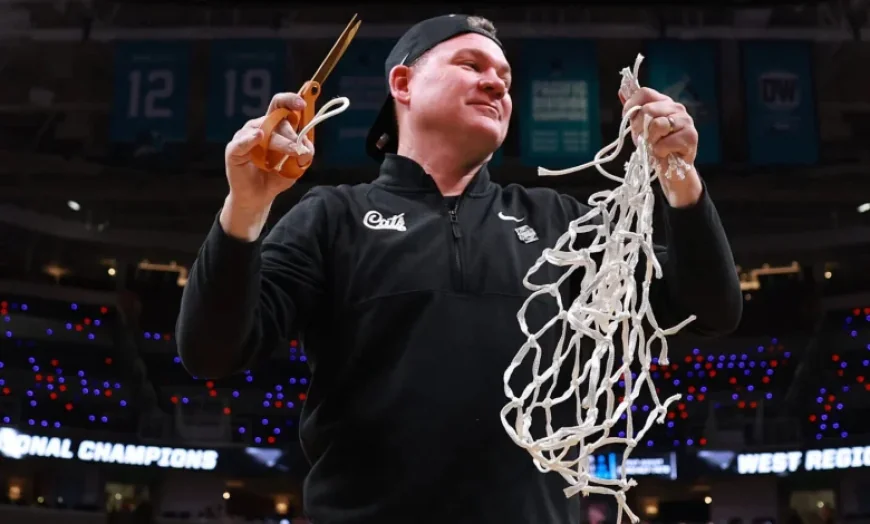 Tommy Lloyd Commits to Arizona Despite North Carolina Interest