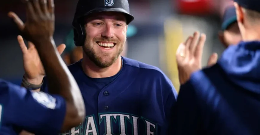 Mariners Triumph Over Angels in Extra Innings with Three Runs
