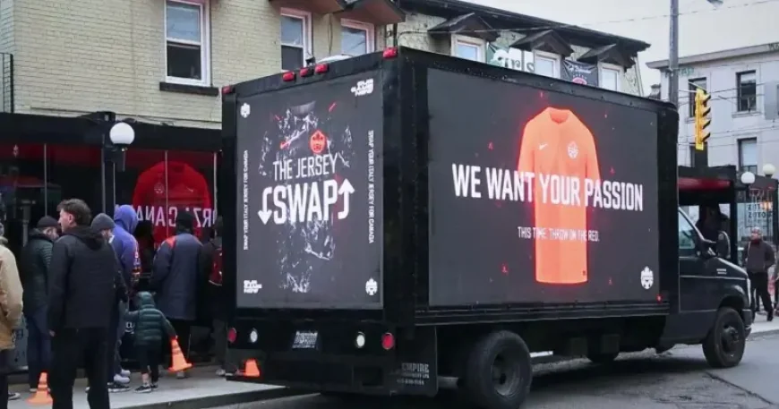 Cyle Larin and Canada Soccer Draw Italian-Canadian Fans Into Toronto Jersey Swap