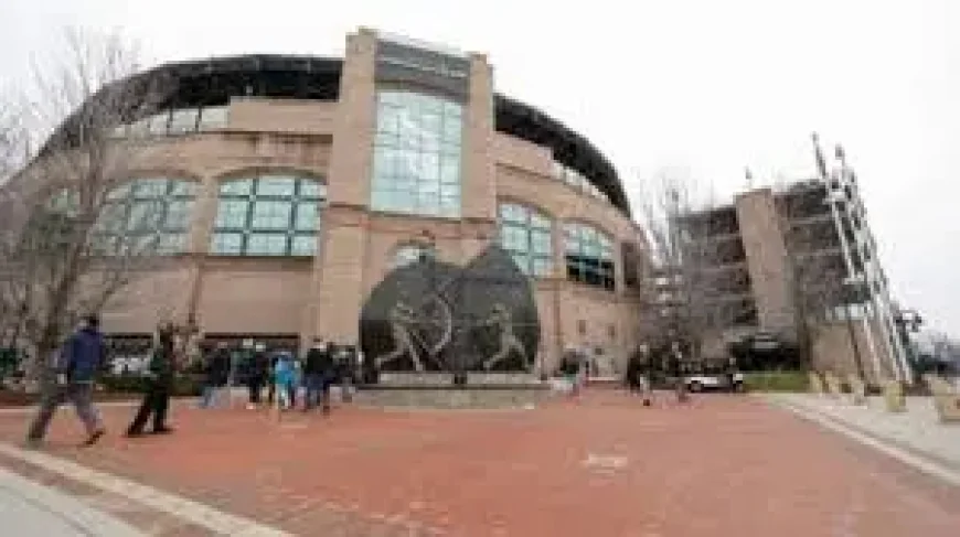 Chicago White Sox and the postponed home opener that reshaped Friday’s first pitch