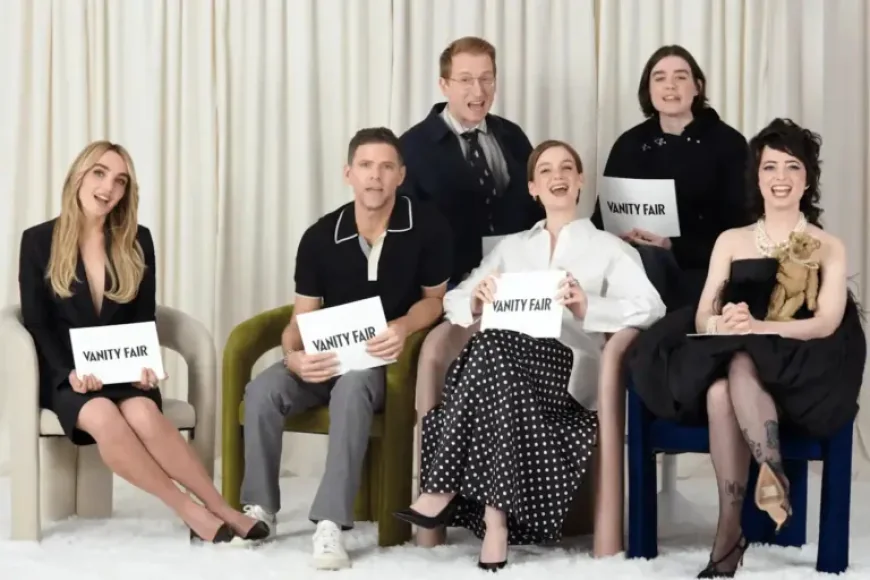 Chloe Fineman Stuns SNL Cast With Camp Counselor Story